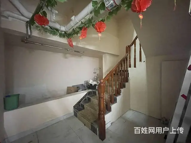 （51旺铺推荐）荔枝沟星域180平整栋3层铺面转让 - 图片 10