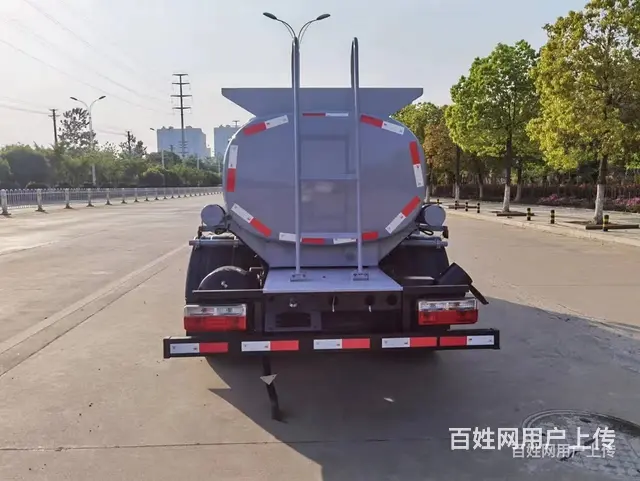 伊春东风多利卡3方蓝牌供液车污水运输车落地多少钱 - 图片 6