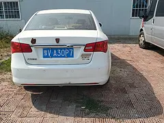 荣威350 2013款 350S 1.5 手动 讯驰版
