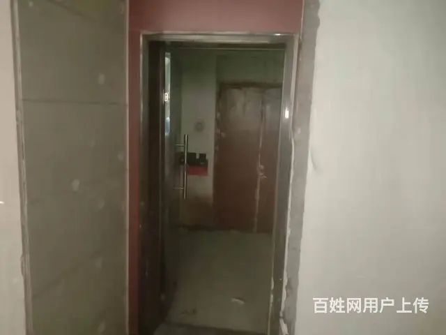 7451(七P）个人城东区花园南街运通大厦旁店铺出租 - 图片 3