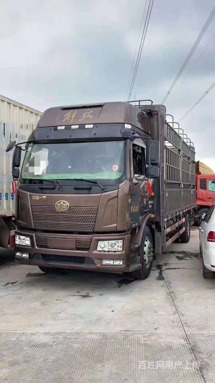 单桥6米8仓栏货车 解放j6l 国五