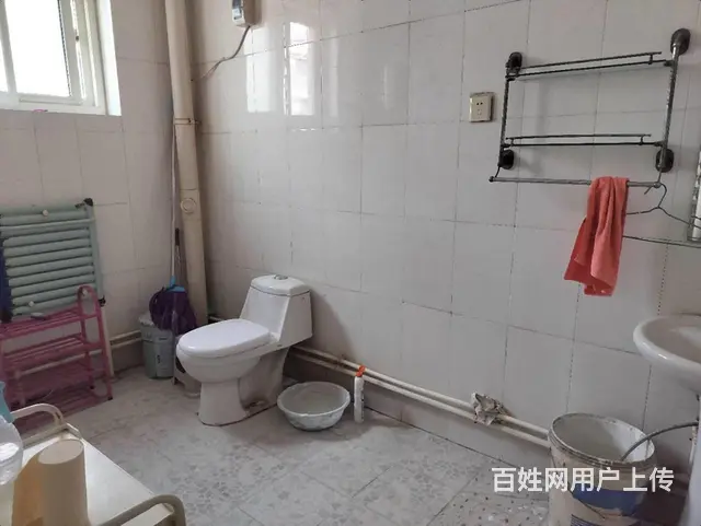 49万可议！鸿翔花园5楼，95平方，2室2厅，南北通透带车褚 - 图片 6