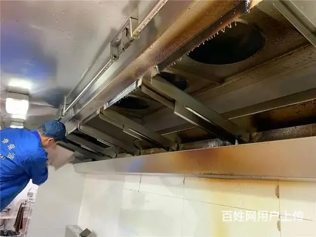昆山市锦溪饭店单位食堂油烟机清洗 油烟管道清洗 - 图片 2