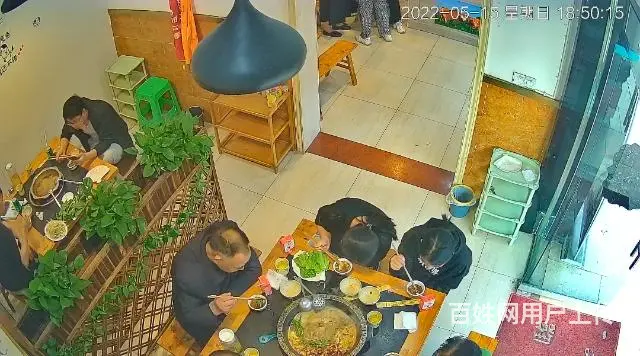 西外金山南路火锅店转让，租金便宜，经营无压力。 - 图片 2