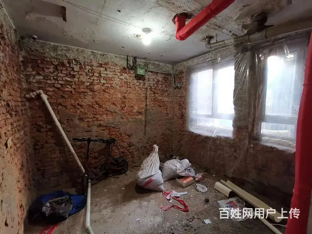 手机市场附近 新换的窗户央大街供电部小区 普通住宅 简单装修 - 图片 2