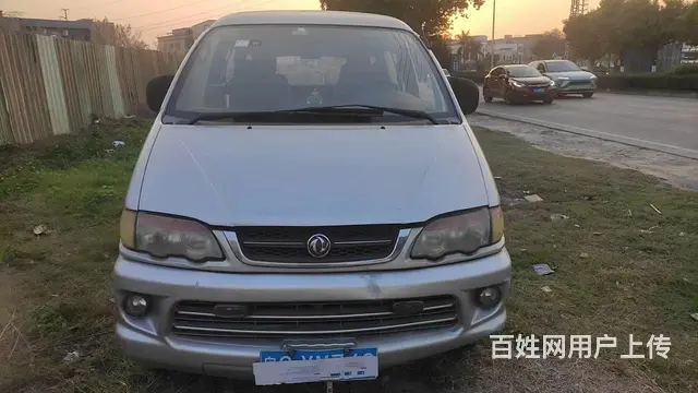 加长版东风风行7座 - 图片 3