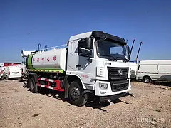 国六东风12吨保温运水车 厂家走量价格便宜