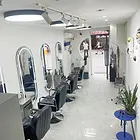 五年老店 观山湖恒大中央广场C区临街美发店转让