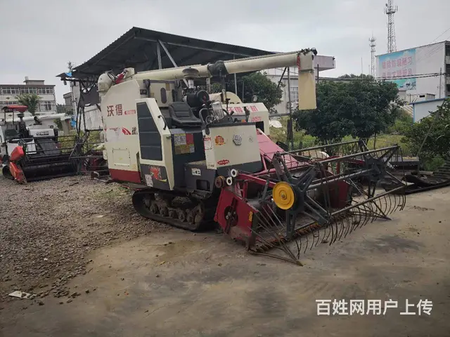 出售17年精品沃得收割机 - 图片 6
