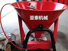 铁桶撒肥机配套四轮拖拉机 单圆盘化肥、石灰撒播机