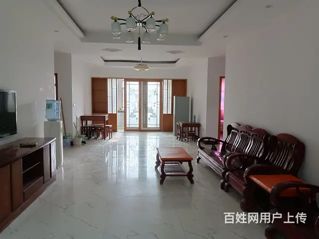 自家广场花园小区出租哦！ - 图片 4