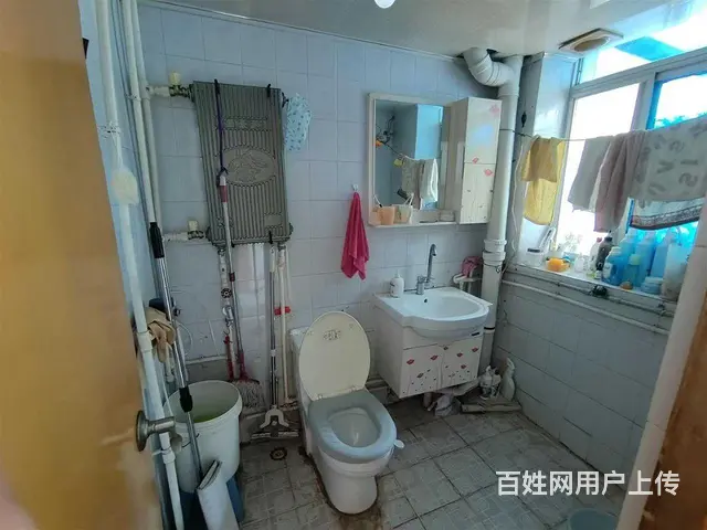 急售！六峰路 2楼 三室 双气双证 地下室 - 图片 5