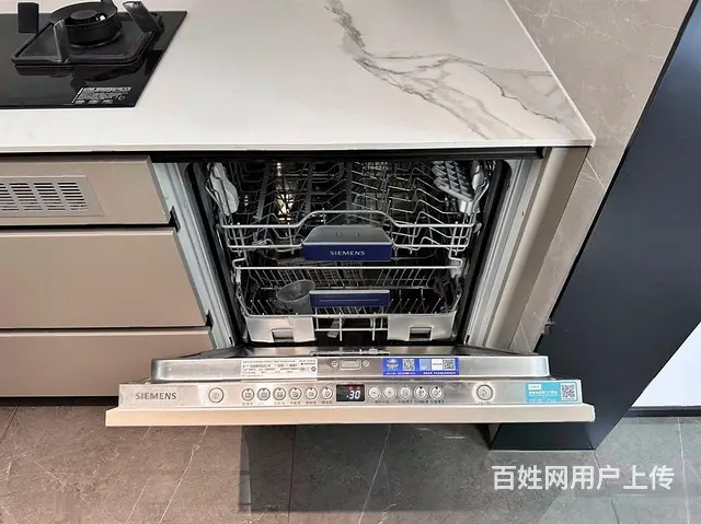 横琴旁中海寰宇天下高层 全新南北通透大三房 十字中心 - 图片 4