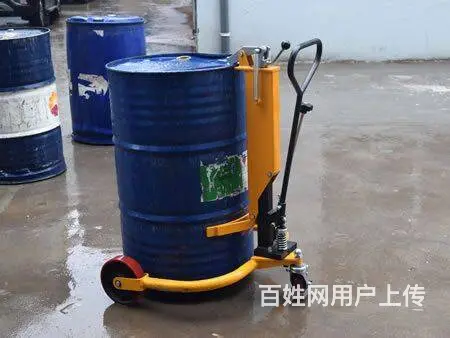 叉车抱桶器鹰嘴夹具吊具油桶车油桶搬运堆高车油桶吊夹 - 图片 5