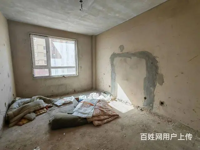 凌河湾御景苑，一中两室两厅毛坯房，10楼91平47万小税 - 图片 3