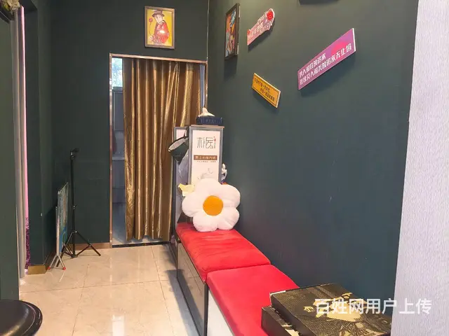 6381（爆铺网）商业中心人流量大品牌内衣店低价转让 - 图片 7