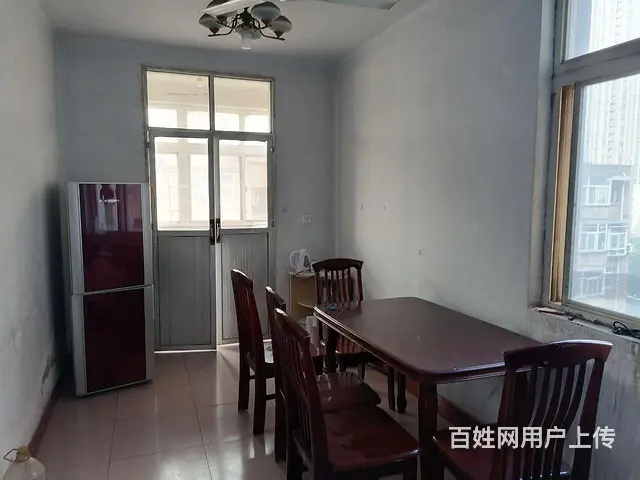 套房出租3室二厅120平方米 - 图片 1