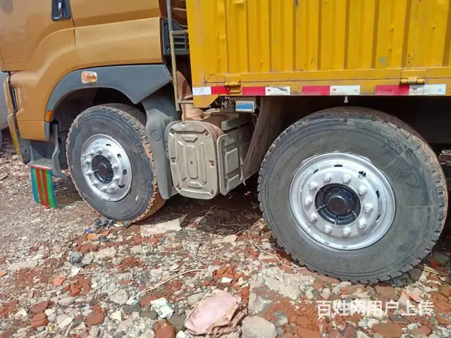 国五东风柳汽乘龙前四后八高栏车9米6货厢350马力 - 图片 6