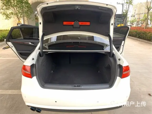 奥迪A4 2013款 A4L 2.0TFSI 无级 35TF - 图片 3