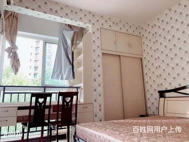 水岸豪庭 普通住宅 简单装修 - 图片 1