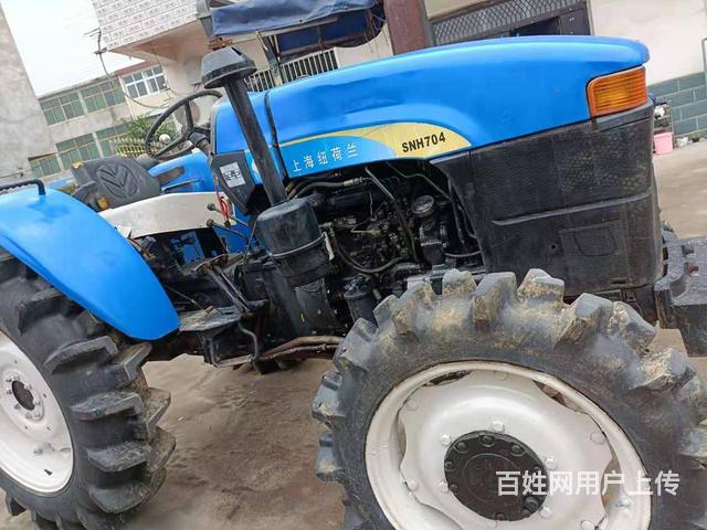 低价出售纽荷兰SNH704拖拉机 车况好 价格便宜的图片