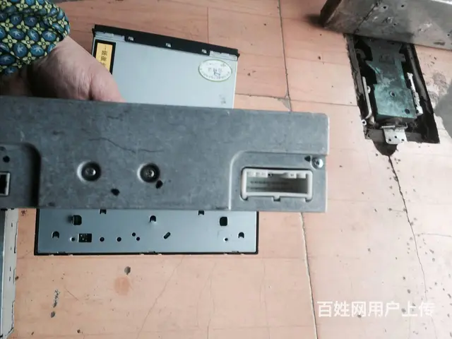 尼桑原车CD主机 - 图片 2