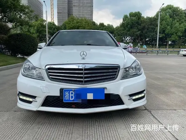 奔驰C级 2013款 C 180 CGI 1.8T 手自一体的图片