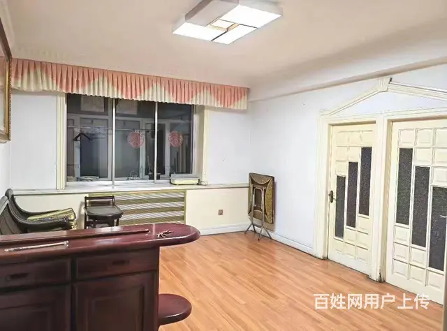 [微笑]出租:[微笑]步行街附近4楼，103平 - 图片 4