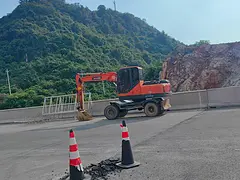 转让18年宝鼎轮挖