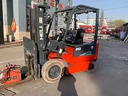 2吨合力电动叉车 可进集装箱二手叉车个人转让