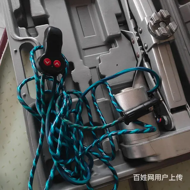 电动千斤顶 - 图片 1