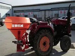 山东农业机械  塑料桶撒播机   拖拉机背负抛肥机