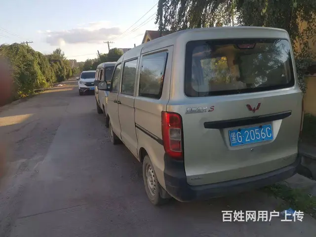 五菱之光 2015款 五菱之光S 1.2 手动 标准型7座 - 图片 2