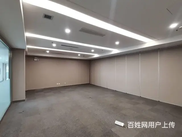 地铁口100米 甲方直租无中介 车位充足 免费会议室 - 图片 3