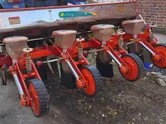 闲置神加重型4行禾玉米播种机