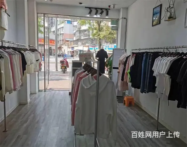 《同城搜铺网》皇龙路60平服装转让（可空转） - 图片 3