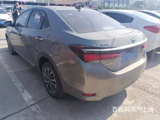 丰田 卡罗拉 2017款 卡罗拉双擎 1.8 无级   版 - 图片 8