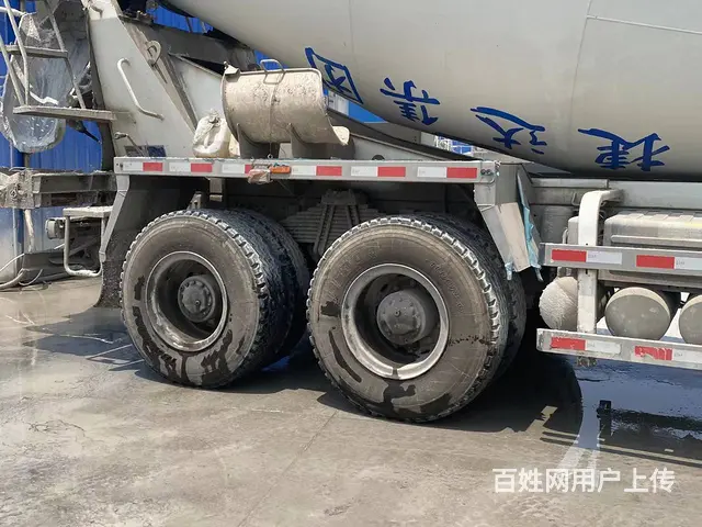 转让2020年精品豪沃轻量化12方搅拌车 原版原漆 - 图片 8