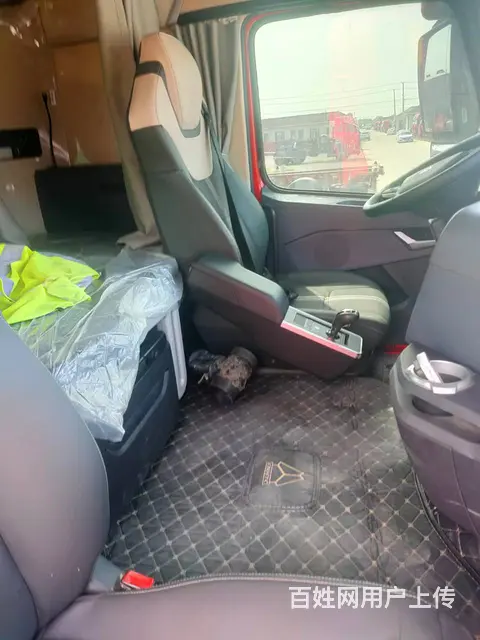 转让一台个人二手豪沃TH7牵引车 540马力 国五 - 图片 10