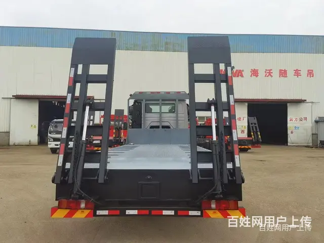 新乡国六重汽豪沃挖机拖车180挖掘机拖板车整车多少钱 - 图片 2