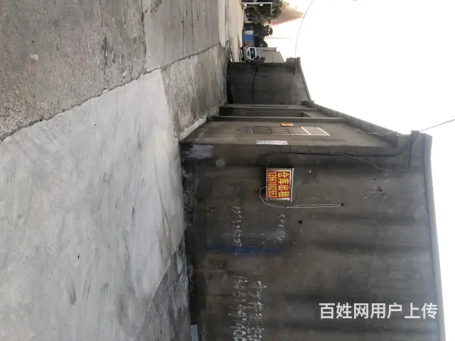 仓库出租，有三厢电源。 - 图片