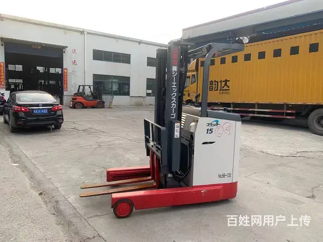 力至优2吨举高5米前移式二手叉车 货架专用电瓶叉车的图片