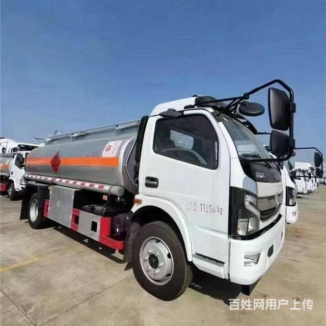 山东户8吨油罐车现车大促销，免费送车到家的图片