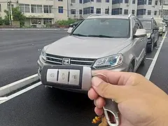 众泰T600 2016款 2.0T 手动 运动版豪华型
