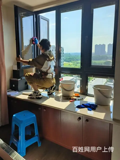 沈阳于洪铁西专业保洁团队，擦玻璃打扫卫生 - 图片