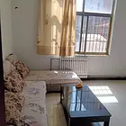 出门就是市场，停车方便。周围学校多