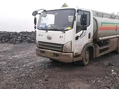 宝鸡急转一辆带手续8吨油罐车价格