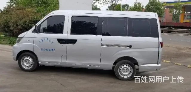 加长版奇瑞面包车 - 图片 1