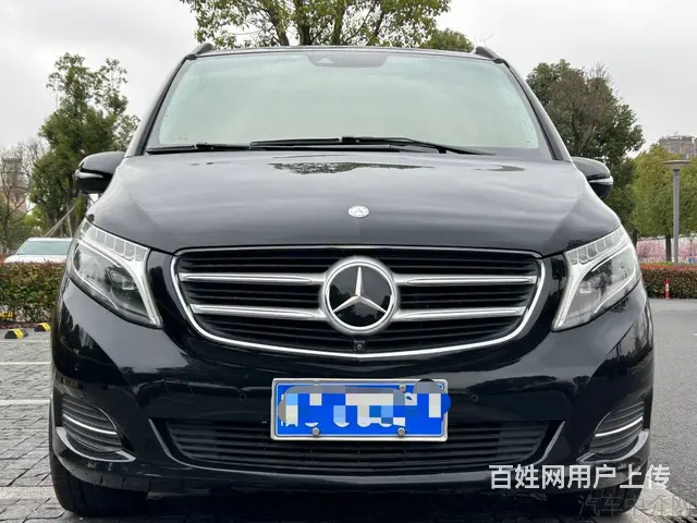 奔驰V级 2017款 V 260 2.0T 手自一体 尊贵版 - 图片 1
