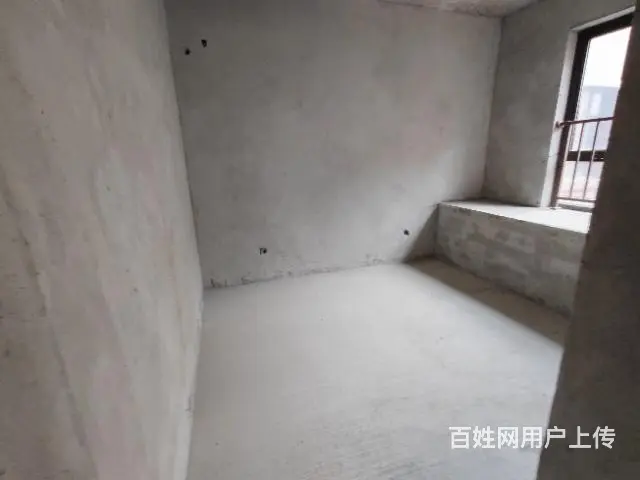 毛坯房三房两厅双卫，带130平米平台 - 图片 6